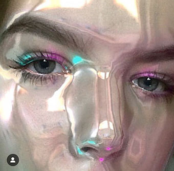 maska ​​sa sjajnom kožom - gdje se naći na Instagram Stories