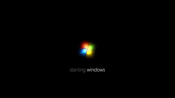 Tipičan ekran za pokretanje sustava Windows 7
